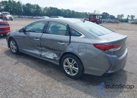 2019 Hyundai Sonata Limited z USA, uszkodzony, nr VIN 5NPE34AF2KH792052